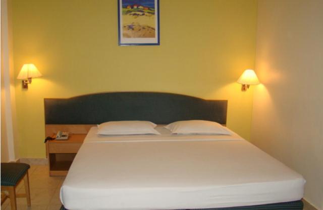 Hotel Oriental Inn Ченнаї Екстер'єр фото